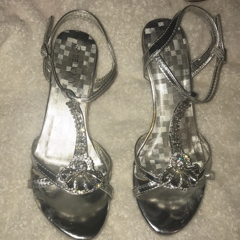 Sparlked shoes delicacy